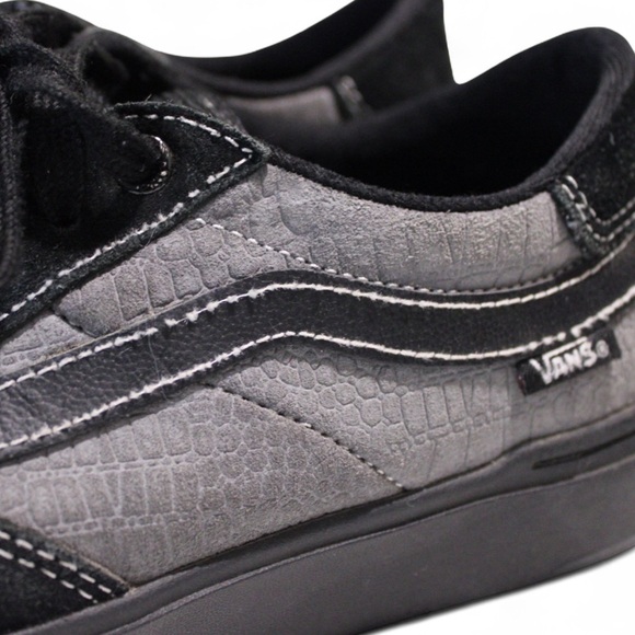 Men's Vans Skateboarding Pro Sneakers - Picture 6 of 9